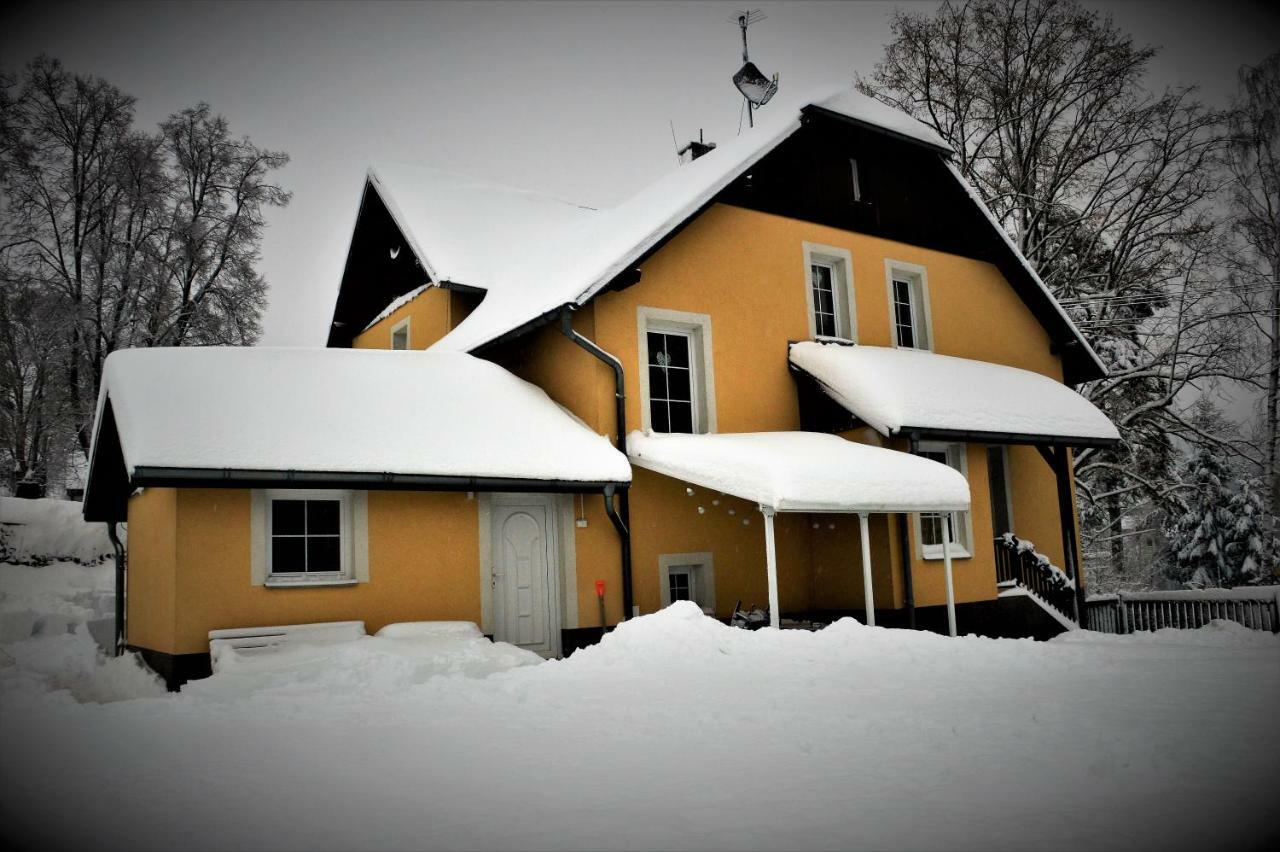 Penzion pod Kostelem Schwaderbach Exterior foto